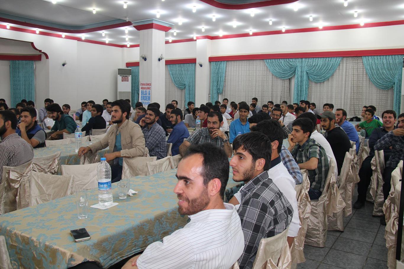 Diyarbakır’da ‘Dünya Müslüman Gençlik Haftası’ konferansı